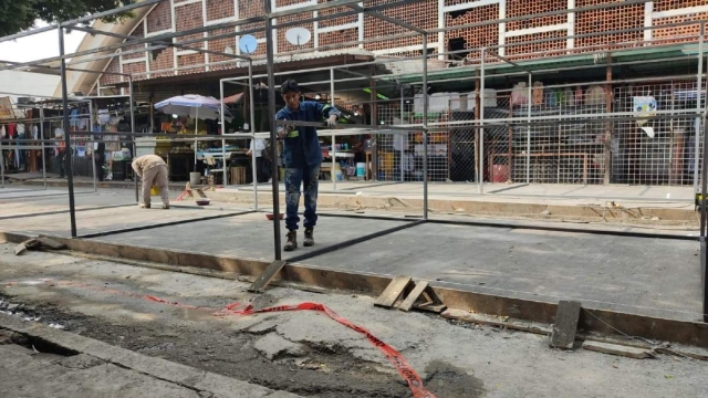 Suspendido, el tianguis navideño en el mercado ALM