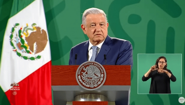 AMLO sugiere que consejeros del INE &quot;paguen&quot; consulta.