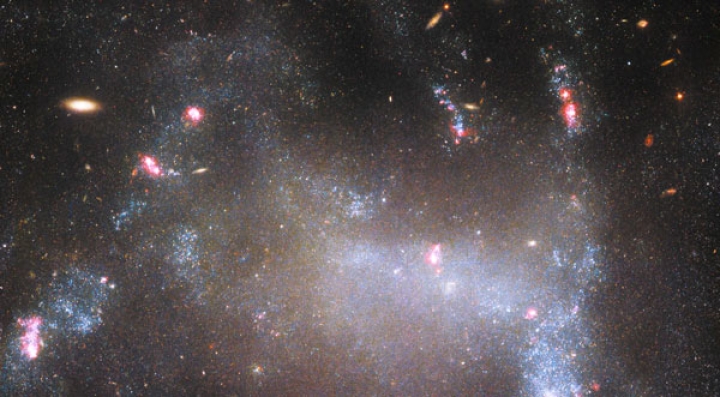 Telescopio Hubble logró capturar imagen de la ‘Galaxia Araña’
