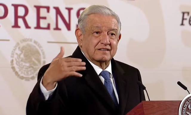 AMLO lamenta muerte de Carlos Urzúa y señala a la oposición por calumnias