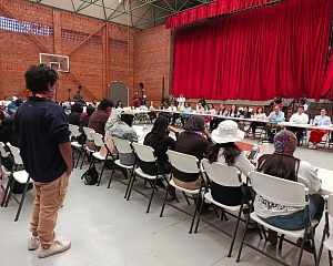 Exigen estudiantes de resistencia de la UAEM condiciones de seguridad y no represión, durante segunda mesa de diálogo