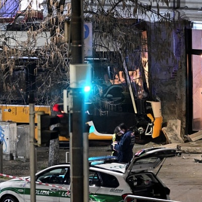 Descarrilamiento de tranvía en Milán deja dos muertos y 37 heridos