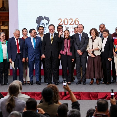 Sheinbaum presenta a grupo de expertos para evaluar el fracking en México